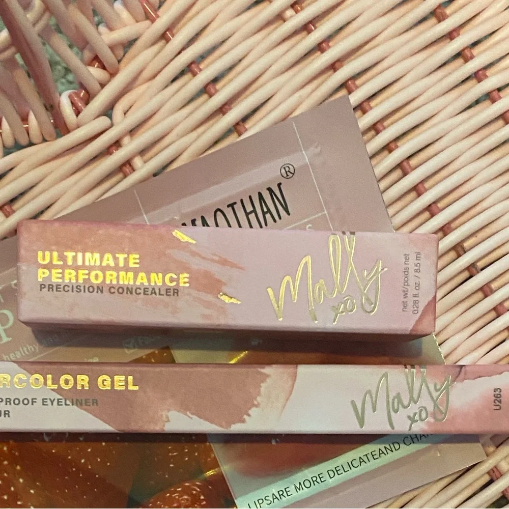 Mally Beauty Ultimate Performance Concealer - Medium